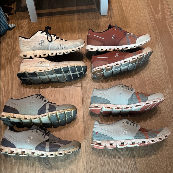 On Cloud 4 Pairs - Picture 2 of 2